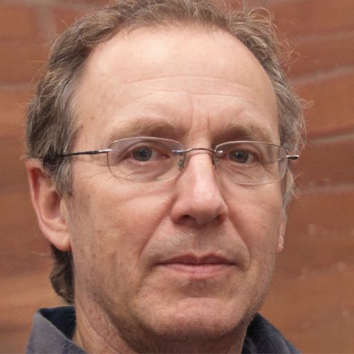 Marco Davis, Editor at ResourcefulSelling